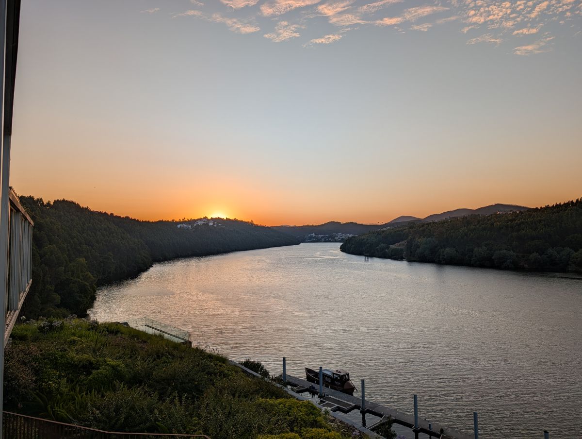 Sunset over the Douro river from Octant