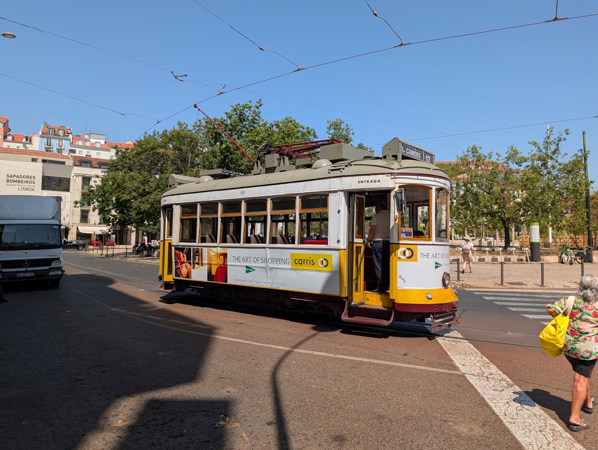 Lisbon tram Line 12