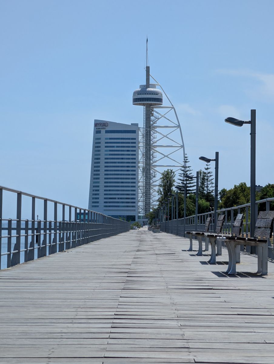 The boardwalk leading toward the Vasco da Gama Tower