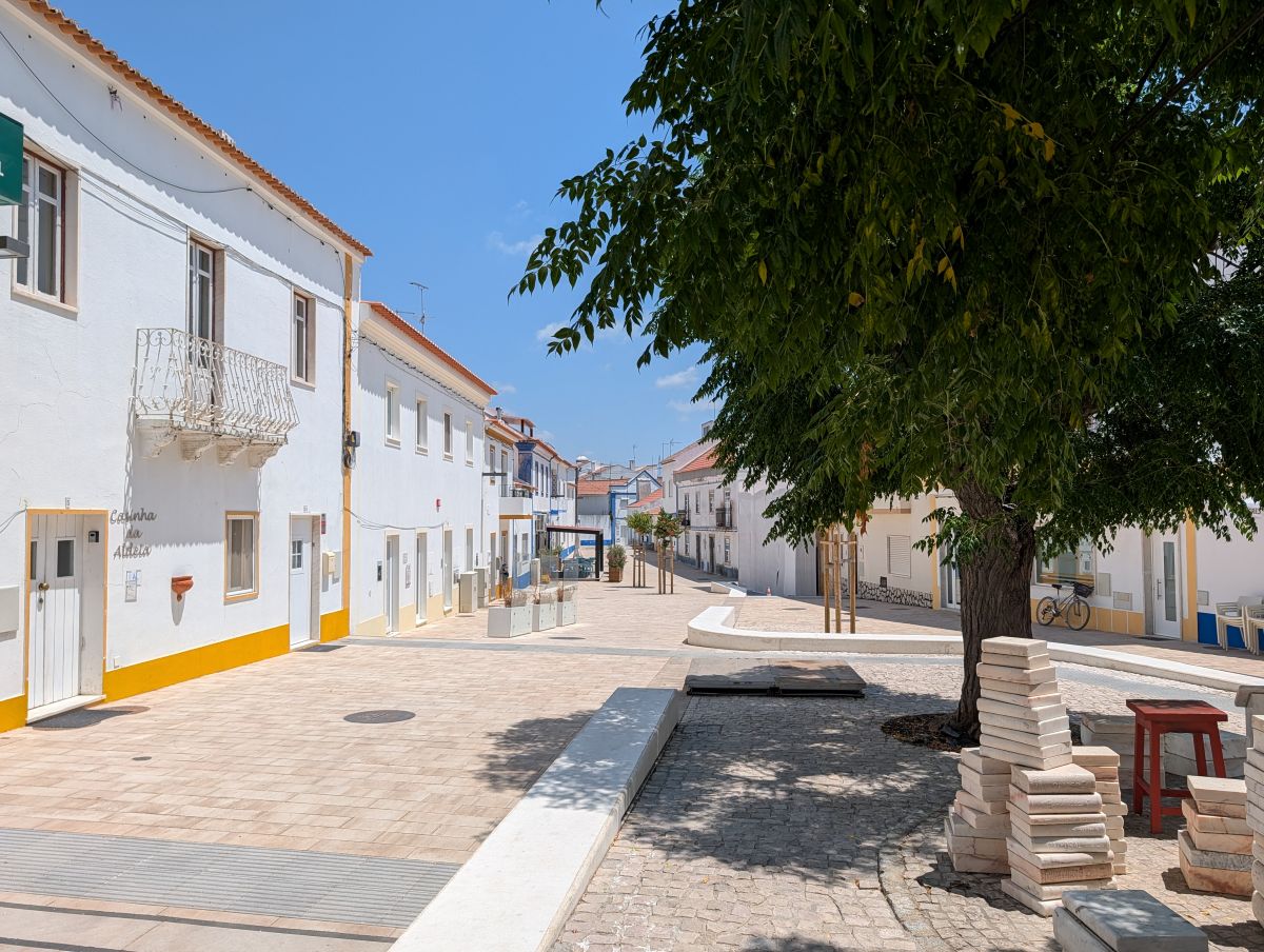 The pedestrian square in Melides village