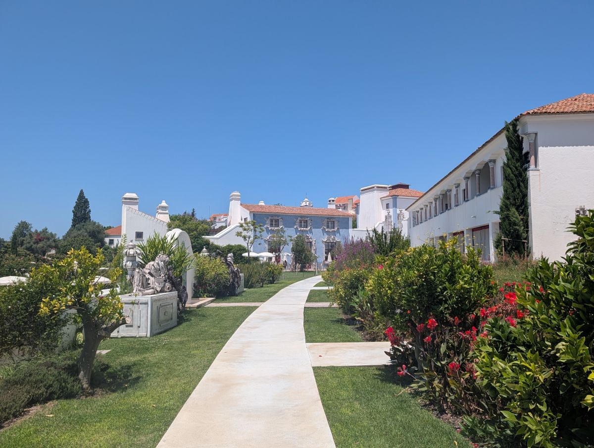 The gardens and sculpture path at Vermelho